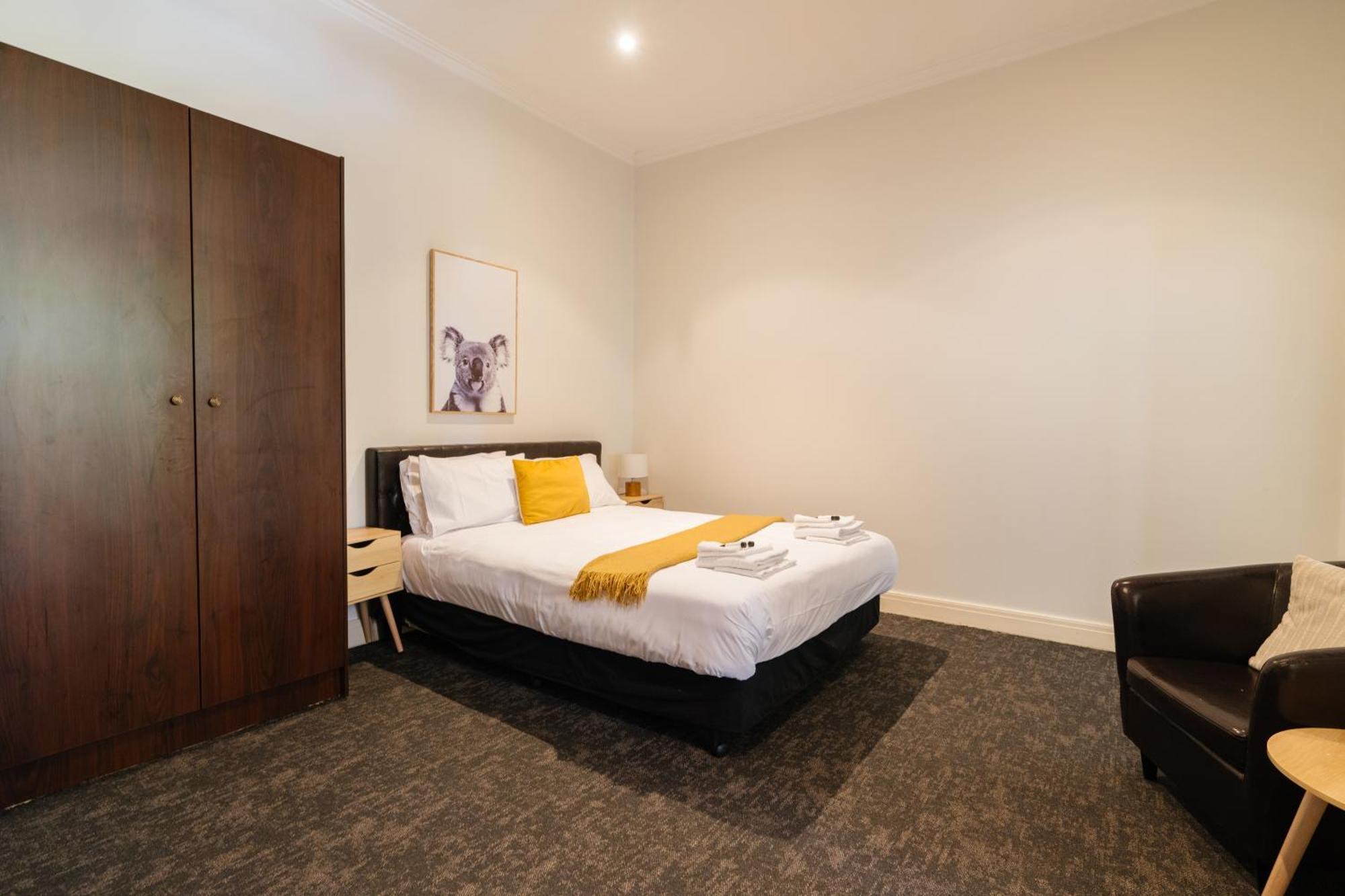 Queen Room